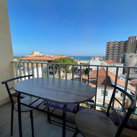 Acogedor Estudio En La Playa, Con Vistas Al Mar, Y Piscina Comunitaria Sant Salvador Luaran gambar